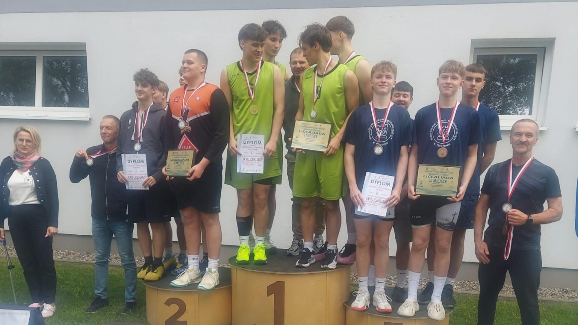 podium3x3